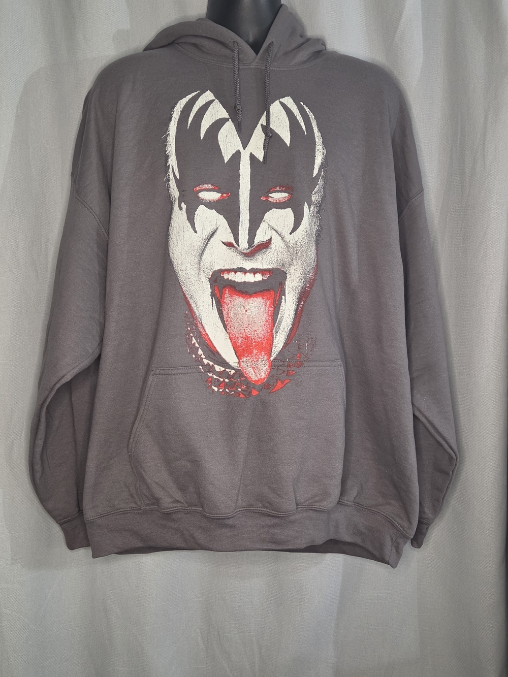 Kiss Gray Graphic Hoodie Sweatshirt with Red Accent Size 2XL